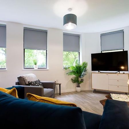 Polly'S Place Apartment Taunton & Free Off Road Parking & Wifi Dış mekan fotoğraf